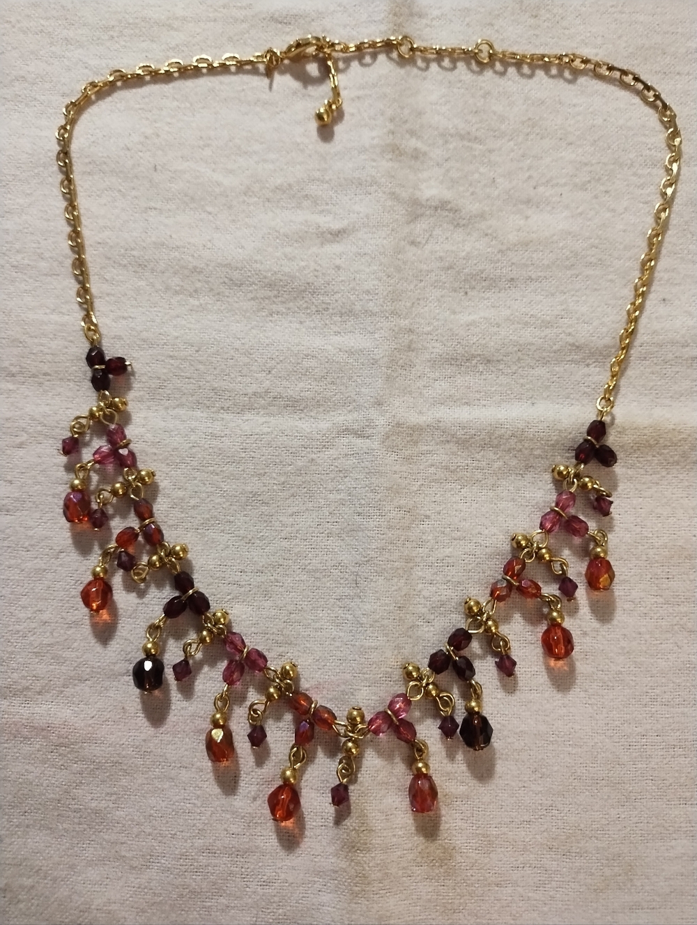 🇺🇸 Clearance 🇺🇸Avon Gold Chain Necklace with Pink and Purple Beads